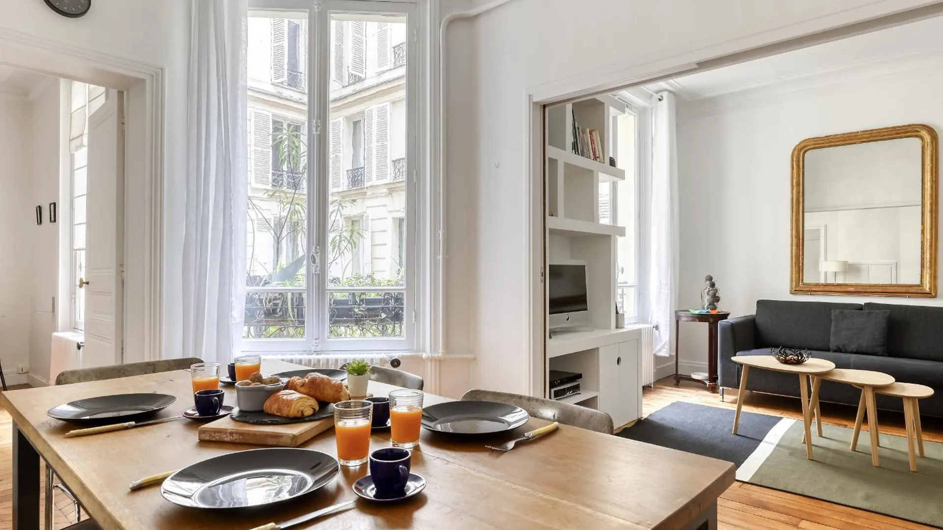 Perfect T2 At The Foot Of The Eiffel Tower-paris 7 Apartment *