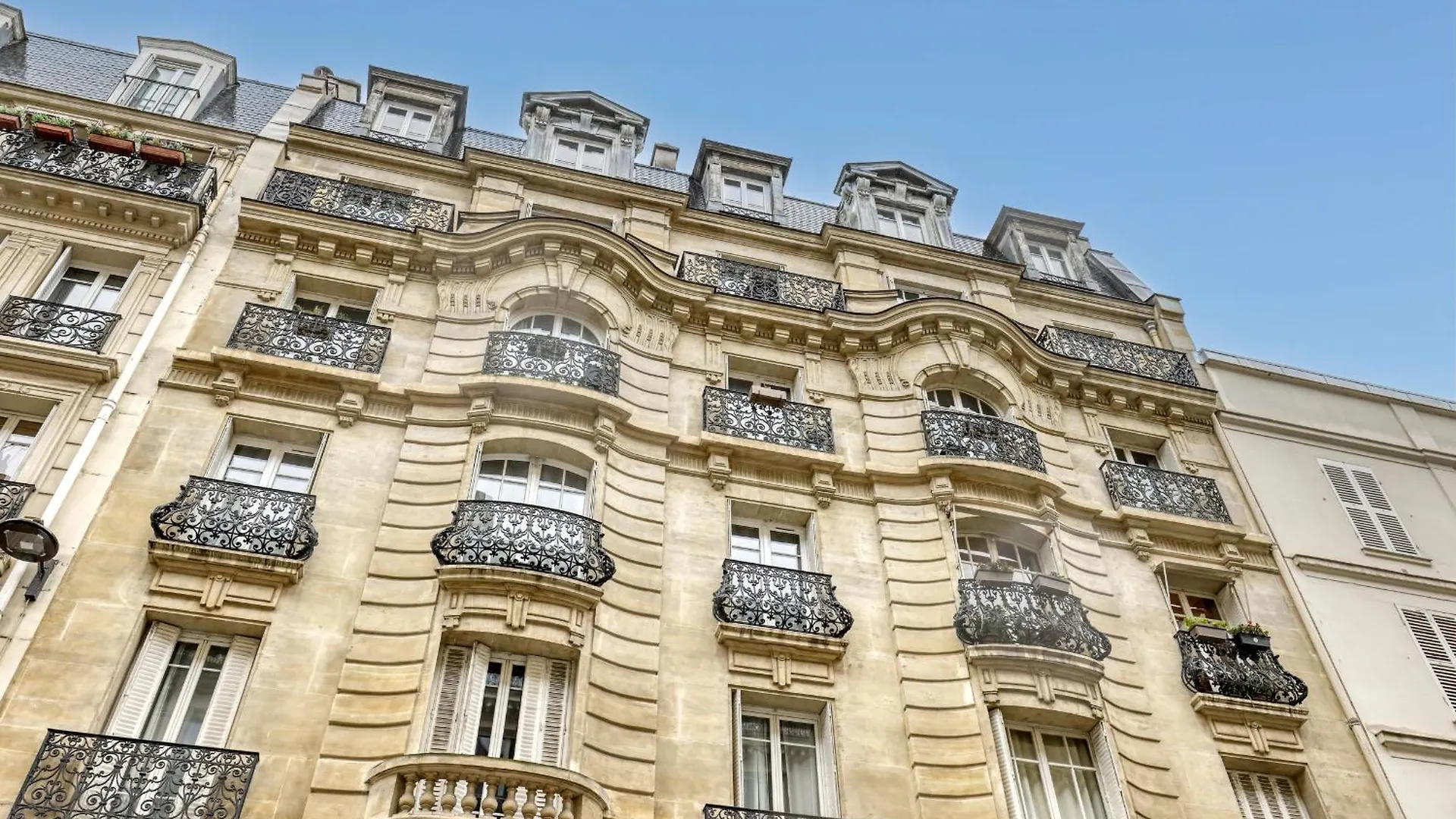 Perfect T2 At The Foot Of The Eiffel Tower-paris 7 * Paris