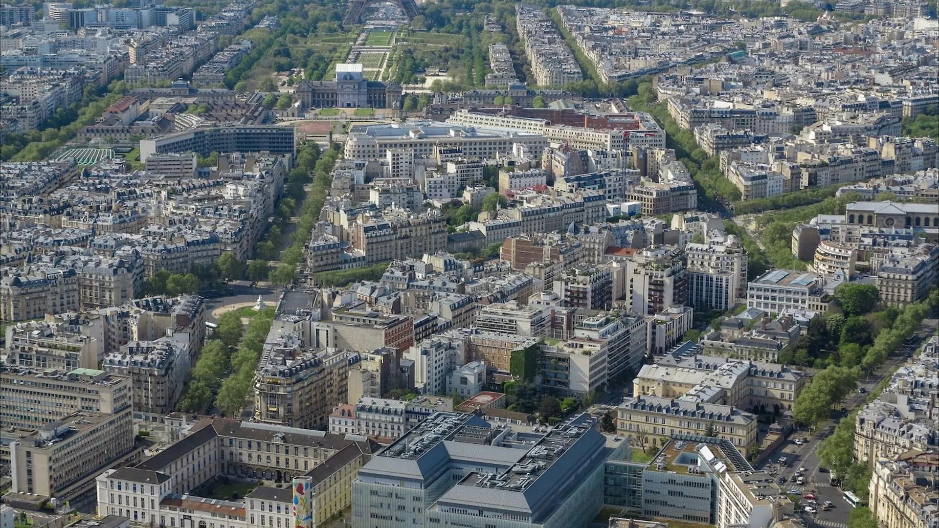 Perfect T2 At The Foot Of The Eiffel Tower-paris 7 * פריז